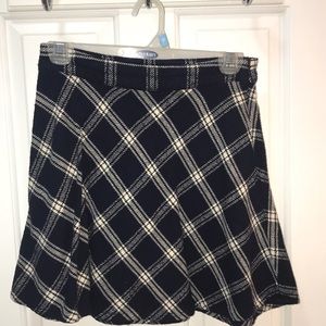 navy and white plaid skirt✨